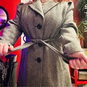 Sophisticated GUESS Brand Grey + Black English Tweed Coat w/Sash sz M/L